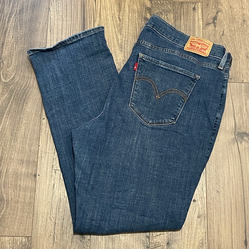 Levi Strauss Classic Straight Jeans Womens 16W Medium Wash Stretch 23648-0026